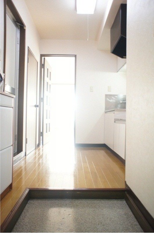 玄関　図面と現状に相違がある場合には現状を優先