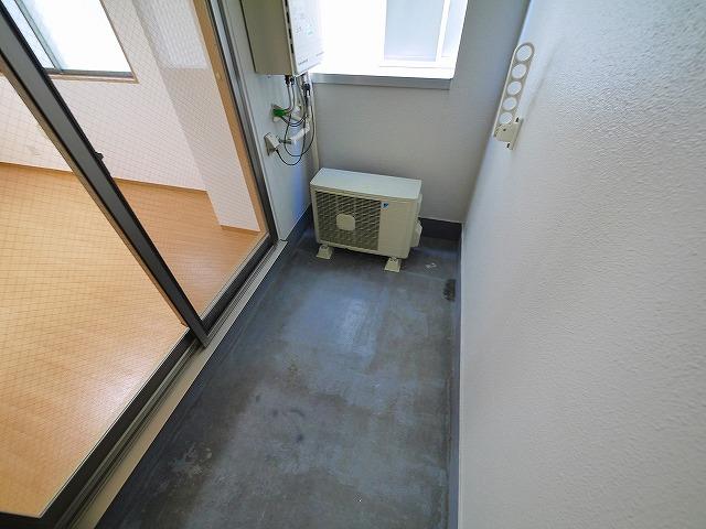 バルコニー　人目に付きにくいのでお洗濯も安心ですよ