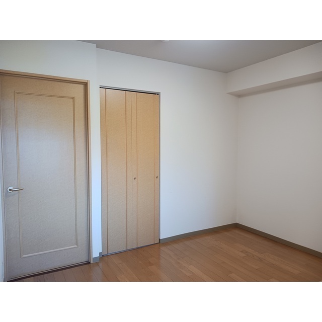 その他部屋・スペース　洋室（４．９帖）別角度