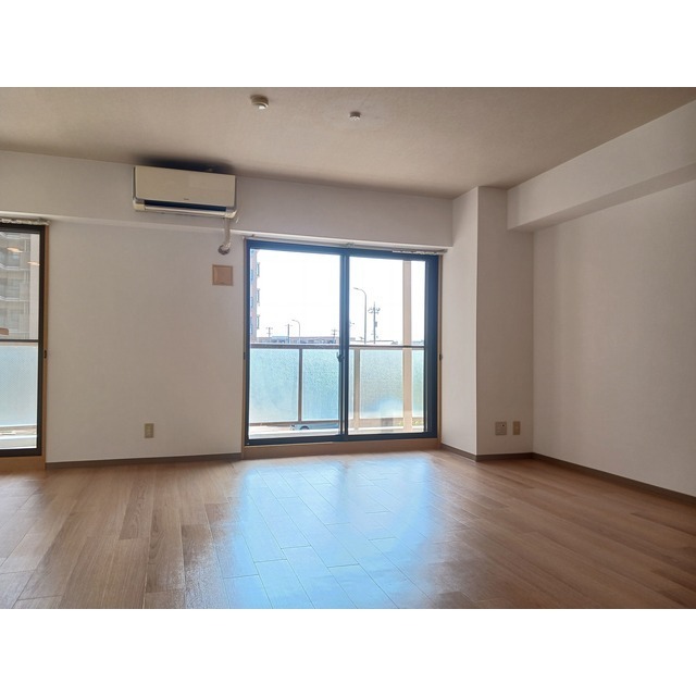 居室・リビング　ＬＤＫ（１９．９帖）