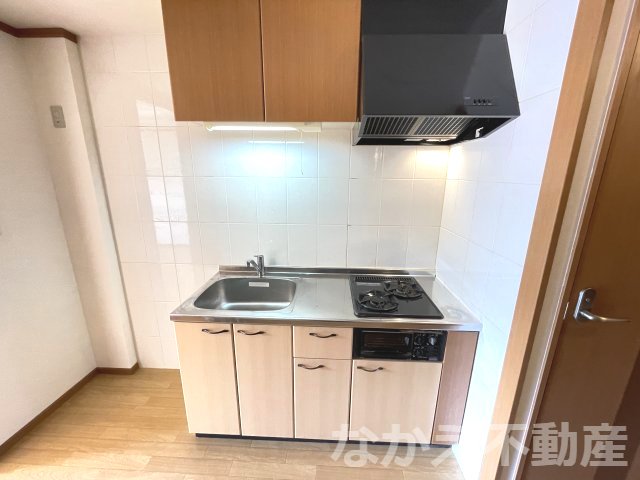 キッチン　コンパクトなキッチンで掃除もラクラク