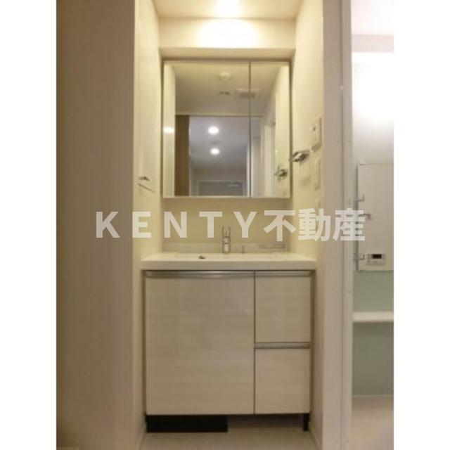 洗面設備　使いやすい洗面所です