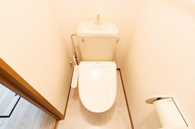 トイレ　１０２・トイレ