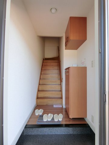 玄関　イメージ写真203号室（反転あり）