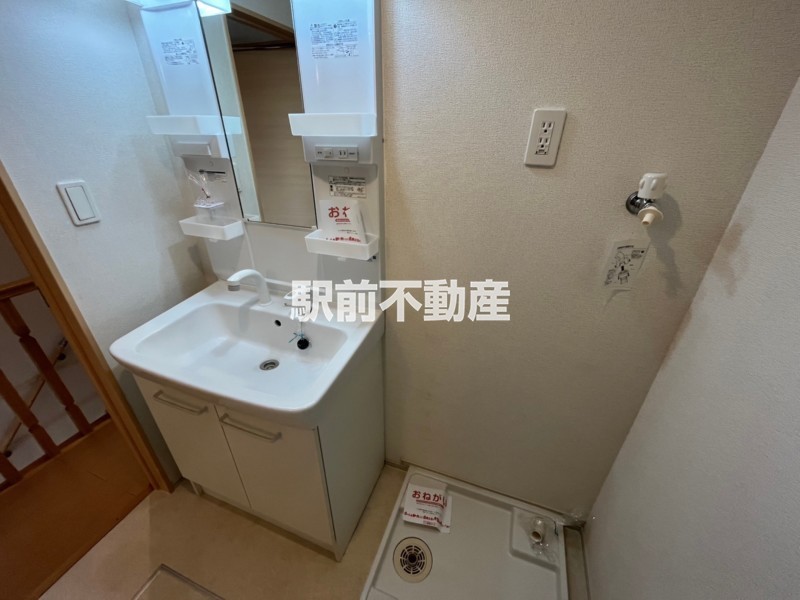 洗面設備　洗髪洗面化粧台です♪