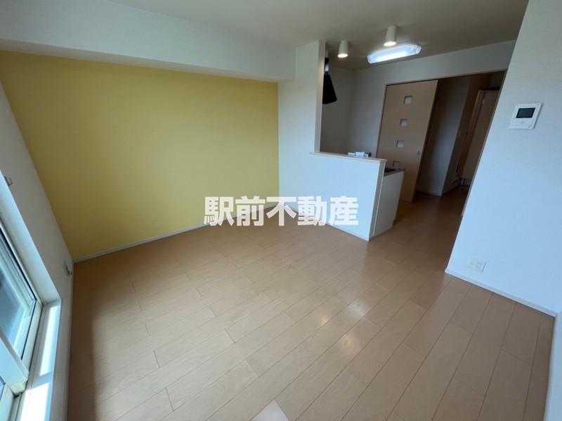 居室・リビング　日当たり良好なリビングです♪