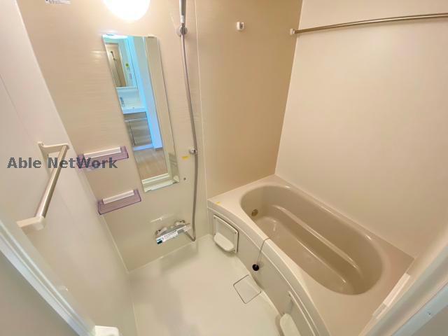 バス・シャワールーム　※同型反転タイプ