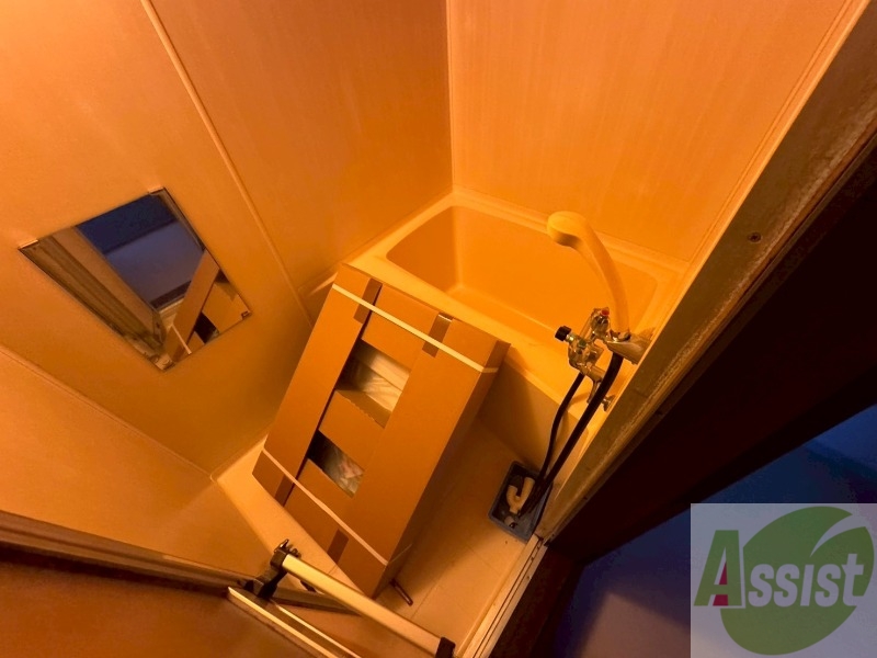 バス・シャワールーム　ユニットバスです。疲れを癒すのに欠かせませんね！