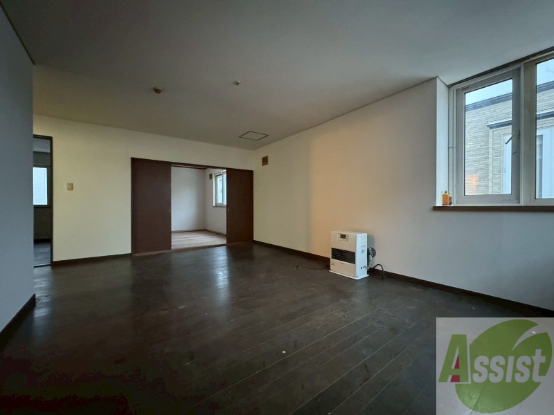 居室・リビング　広くてキレイなお部屋が広がっていて、充実した生活が送れそう。