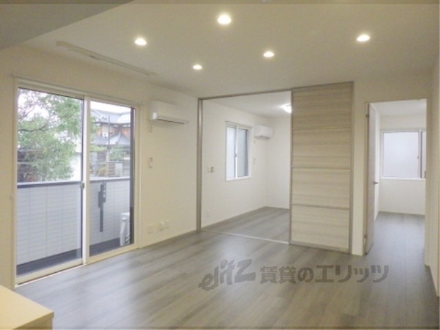 居室・リビング　リビング