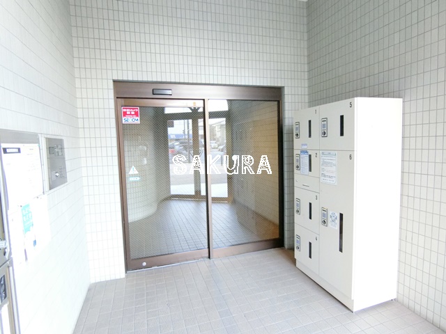 エントランス　管理の行き届いたエントランスです♪