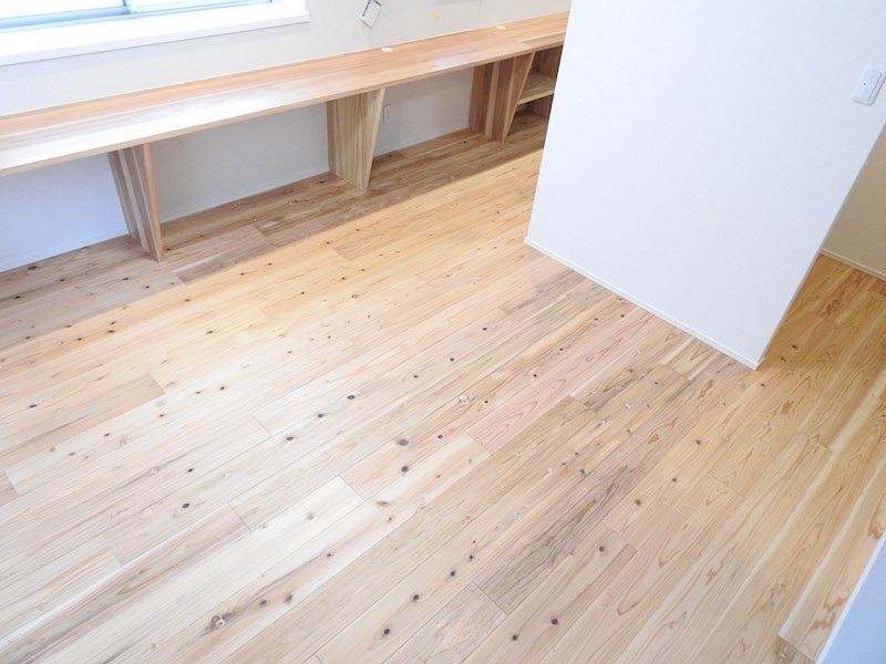 居室・リビング　反転タイプ