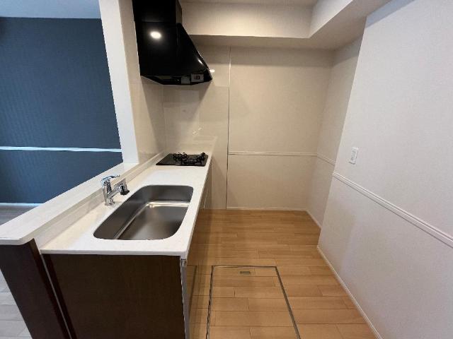 キッチン　キッチン（床は白）（イメージ）