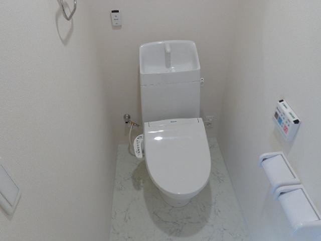 バルコニー　風通しがいいです。