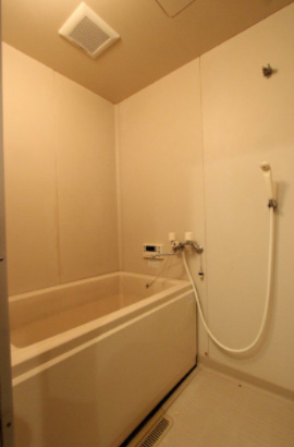 タウニィ・岩沢_内装_2