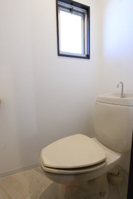 タウニィ・岩沢_内装_3