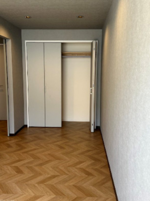 タウニィ・岩沢_内装_4