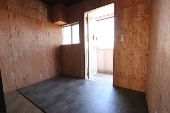 タウニィ・岩沢_内装_5