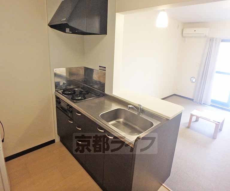 キッチン　シックなデザインのキッチンです