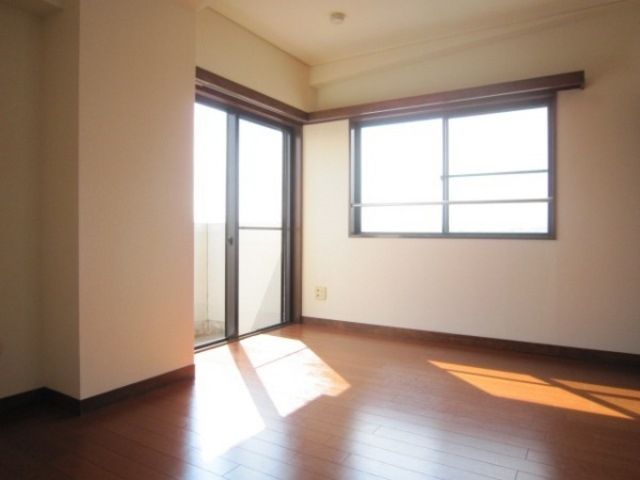 その他設備　☆洋室６．５帖☆