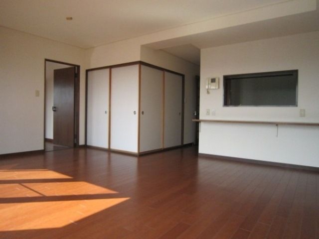 居室・リビング　☆ＬＤＫ約１７帖☆