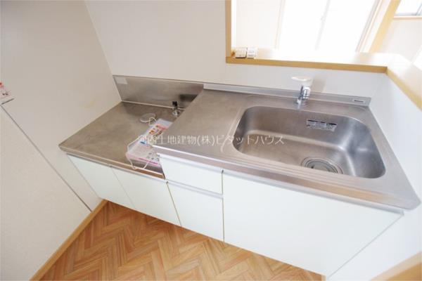 キッチン　類似室内、内装は異なる場合あり