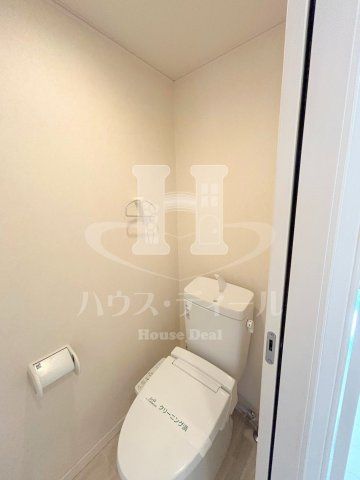 トイレ　別号室参考写真です