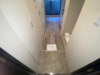 玄関　ロータス平和島East