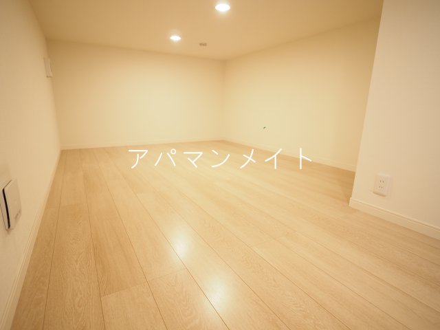 収納　洋室下に蔵があります