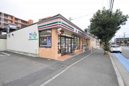 コンビニ　セブンイレブン横浜いすみ中央店（コンビニ）まで499m