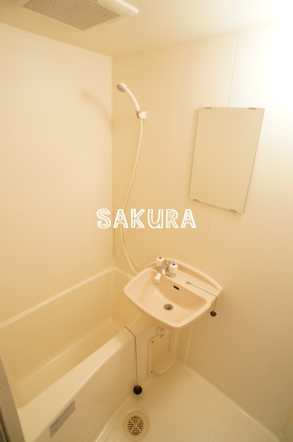 バス・シャワールーム　清潔感のある快適バスルーム♪