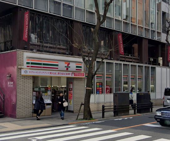 コンビニ　セブンイレブン 赤坂2丁目店（コンビニ）まで60m