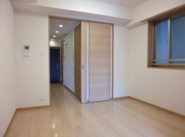 居室・リビング　☆明るい居間☆