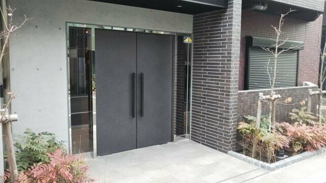 エントランス　清潔なエントランスです