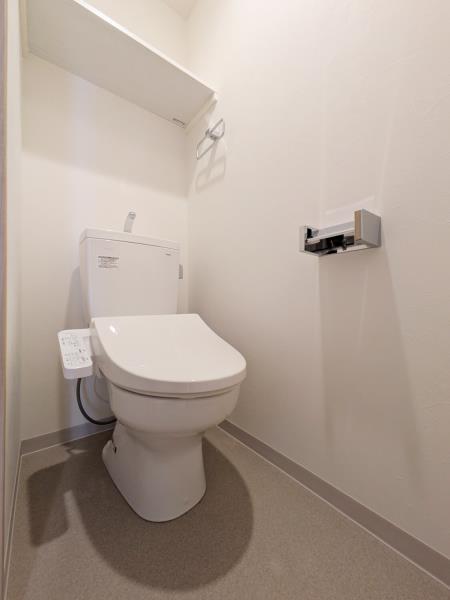 トイレ　トイレもきれいです