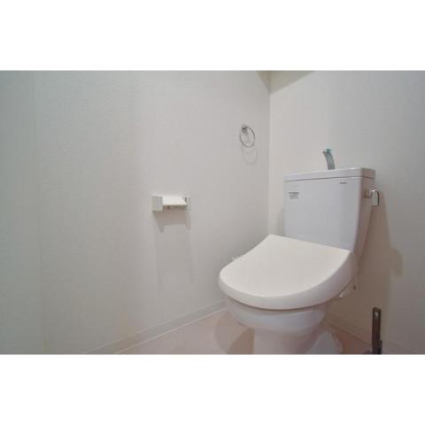 トイレ　ウインズコート今福西　トイレ