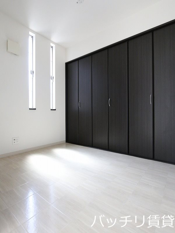 その他部屋・スペース　別部屋の為、現状優先