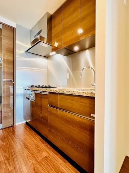 キッチン　コンパクトなキッチンで掃除もラクラク