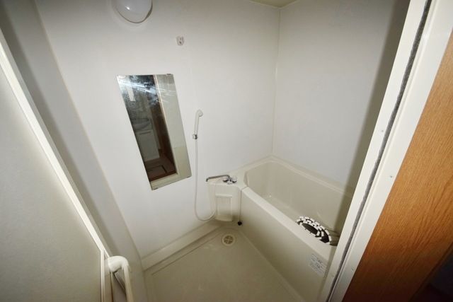 バス・シャワールーム　★他号室の参考画像です★