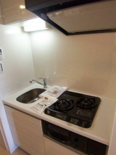 キッチン　コンパクトなキッチンで掃除もラクラク