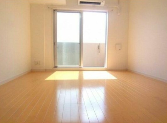 居室・リビング　使いやすい居間です