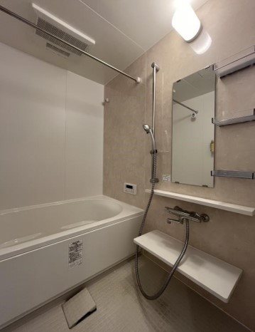 バス・シャワールーム