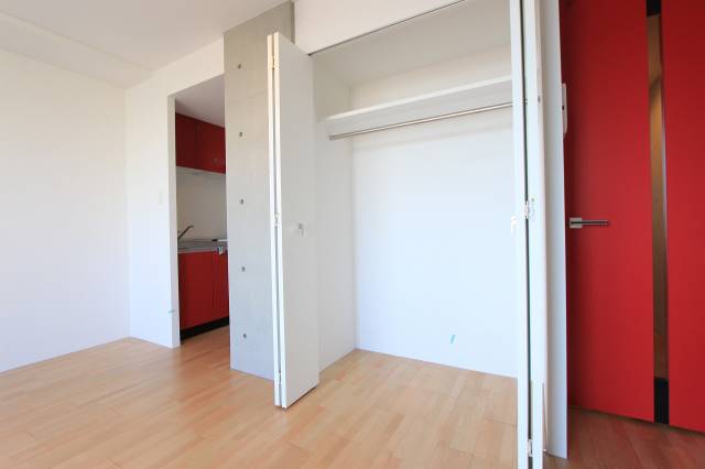 収納　高さも奥行きもある欲張り収納。（イメージ画像）