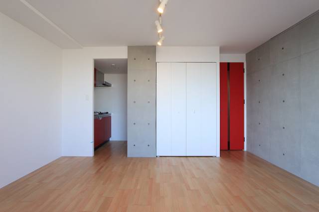 居室・リビング　明るい居室内。日が差し込みます。（イメージ画像）