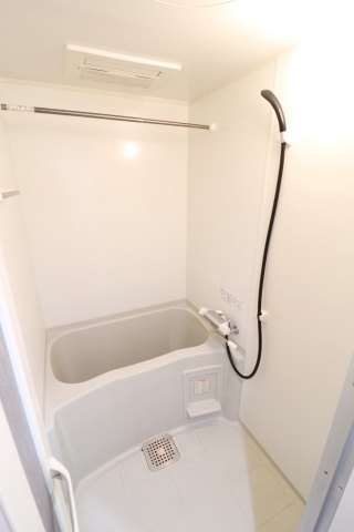 バス・シャワールーム　浴室乾燥機付き