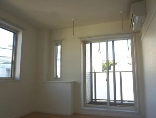 居室・リビング　☆明るい居室☆