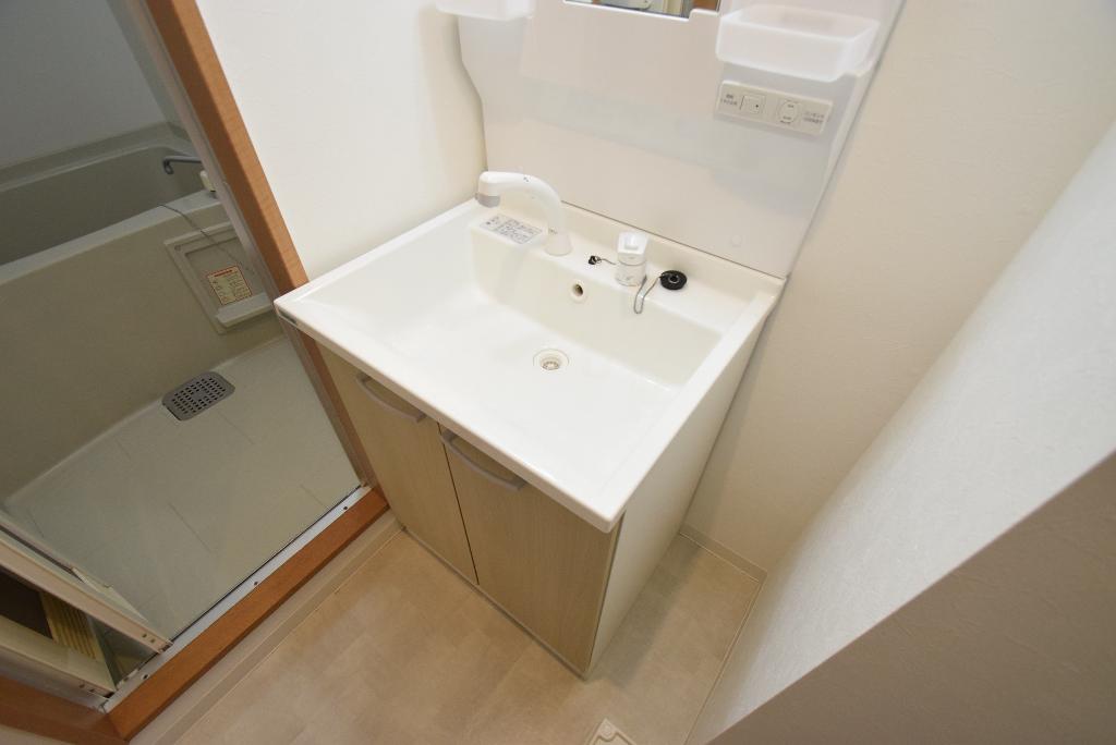 洗面設備　洗髪洗面化粧台