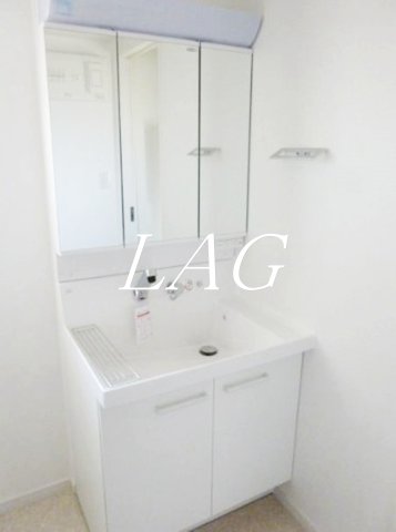 洗面設備　洗面台です。