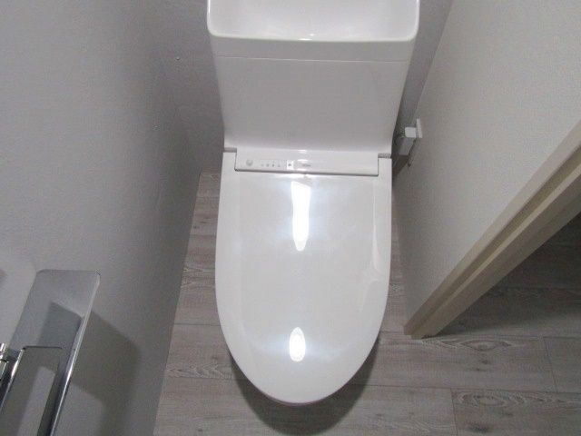 トイレ　トイレ