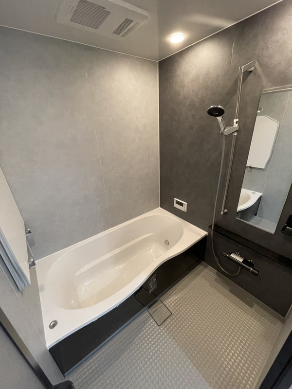 バス・シャワールーム　浴室